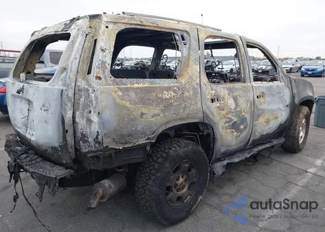 2008 Chevrolet Tahoe Lt из США, поврежденный, VIN 1GNFC13078R129094